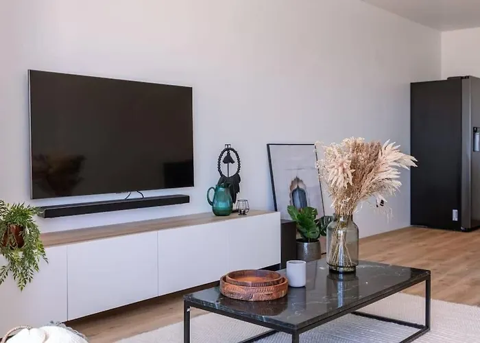 Cozy Apartment With Beautiful Seaview