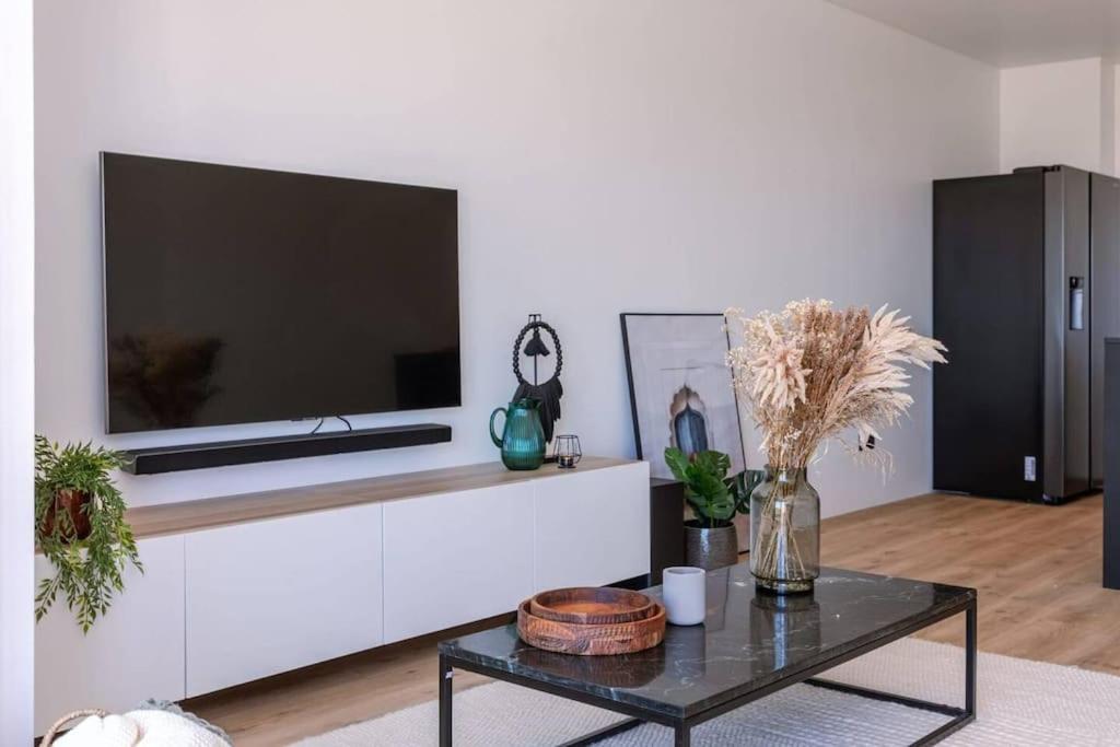 Cozy With Beautiful Seaview Apartment Knokke-Heist